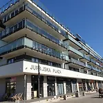 Apartament Jurajska Plaza, Prywatne Miejsce Parkingowe , Targi